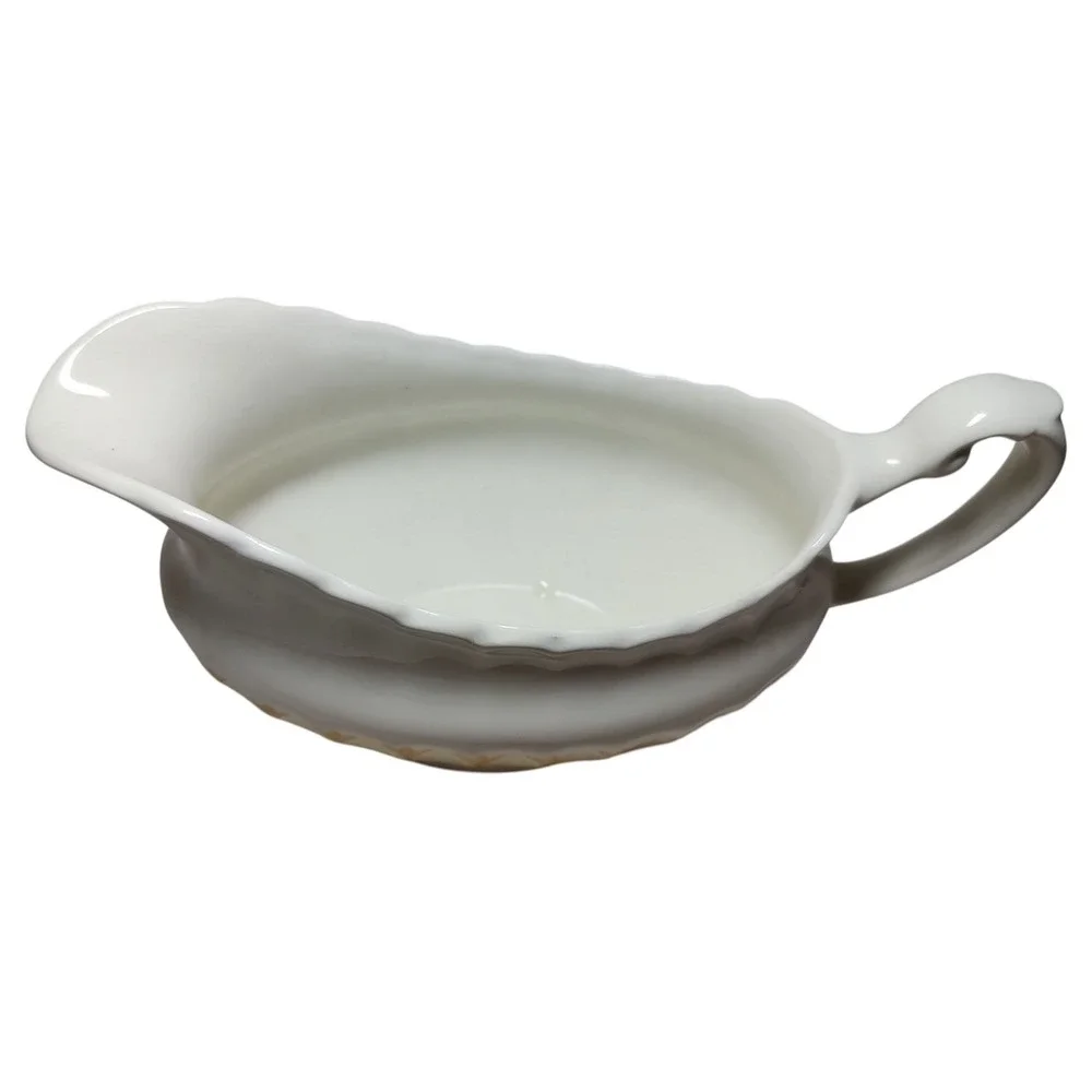 J and G Meakin Gravy Boat Classic White Yellow Gold English‎ Cottage Scalloped
